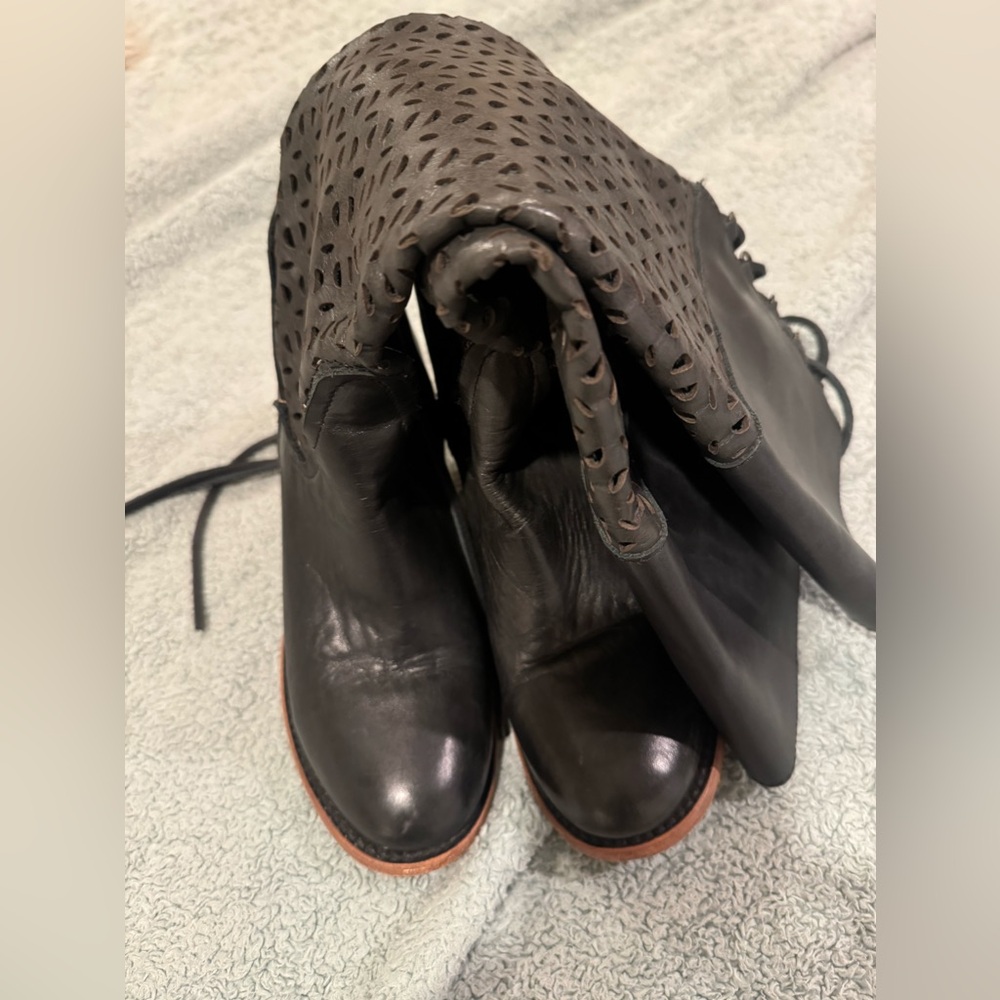 Freebird Creek Size 8 Tall Black Boots - Picture 4 of 7